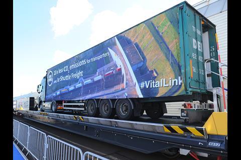 Each of the third-generation rakes is 800 m long and comprises 32 flat carrier wagons, three loading wagons and a coach for the lorry drivers (Photo: Eurotunnel).
